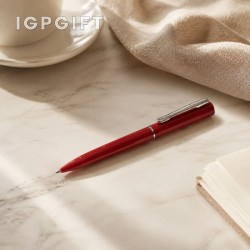 Pensil bulat plastik elegan