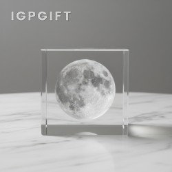 3D kristal dalam ukiran model bulan