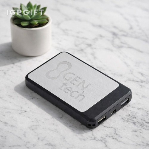 Pelbagai guna power bank ultra nipis