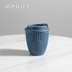 Hijau boleh terurai cawan kopi