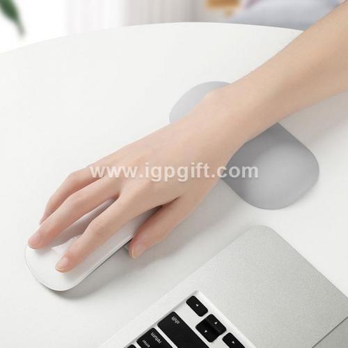 Antiskid wrist support mouse pad