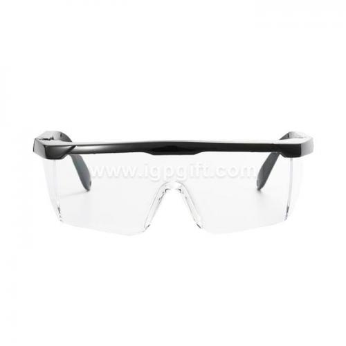 Windproof froth proof goggles