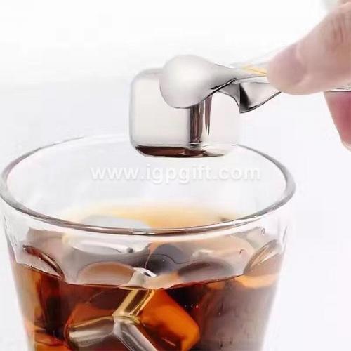Guick-freeze stainless steel ice cube