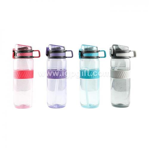 Plastic sport water bottle with straw
