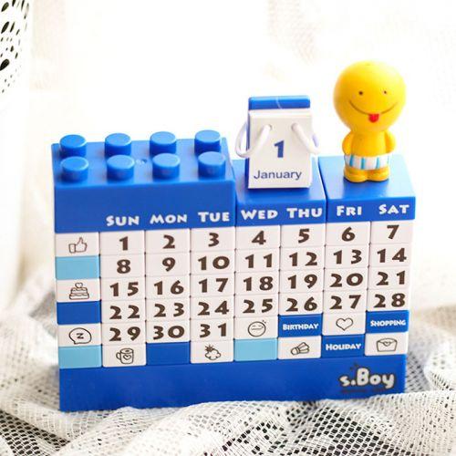 Pen Holder Calendar