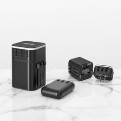 彩色三USB全球通用旅行轉換插座